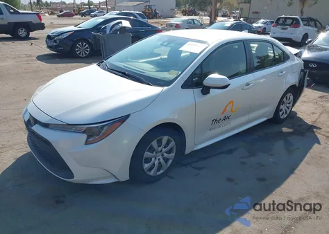 2020 Toyota Corolla Le z USA, uszkodzony, nr VIN JTDEPRAE7LJ060033